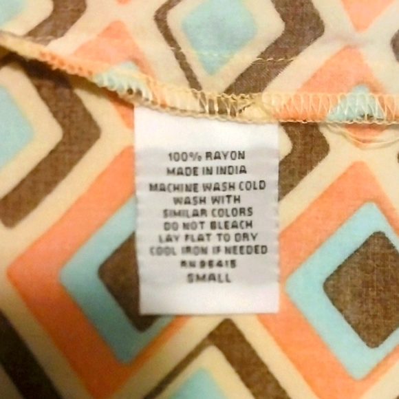 Rad geometric print shirt - Picture 4 of 4